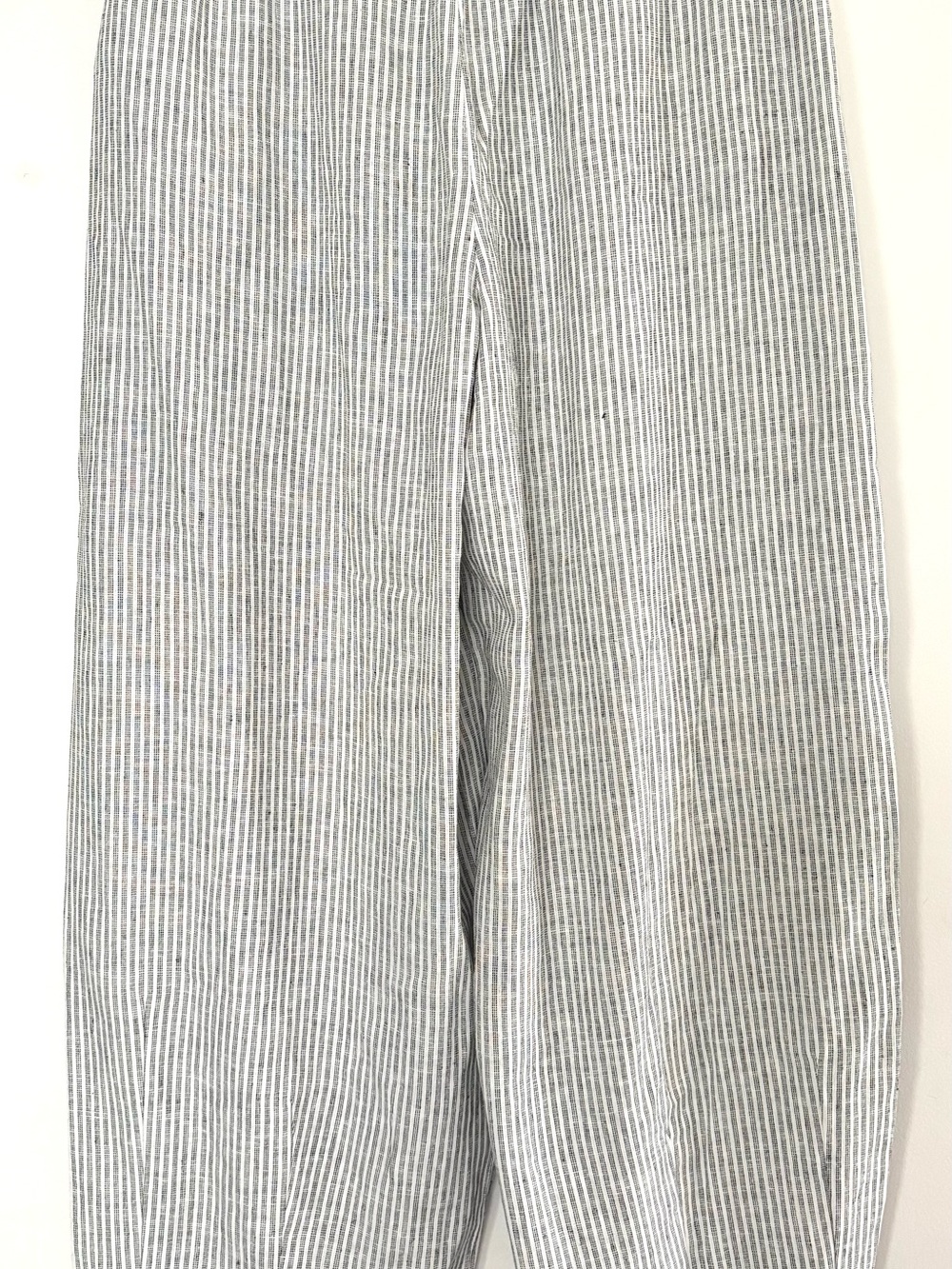 Women’s Gray linen Pinstripe Wide-Leg Pants